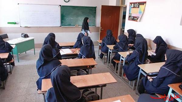  تحلیل ایران -معلمی که نمره کمتر از ۲۰ به دانش‌آموزانش نداد