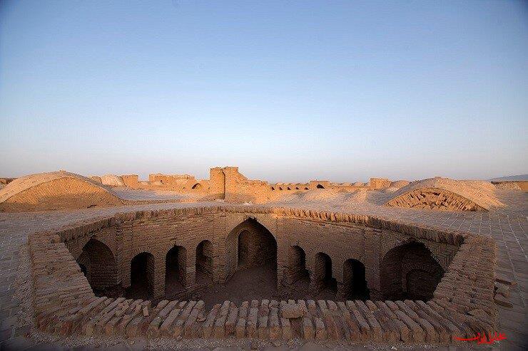  تحلیل ایران -کاروانسرای دیر گچین قم، مادر کاروانسراهای ایران